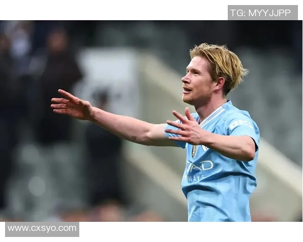 足球明星比心壁纸精选展现热爱与激情的完美视觉盛宴